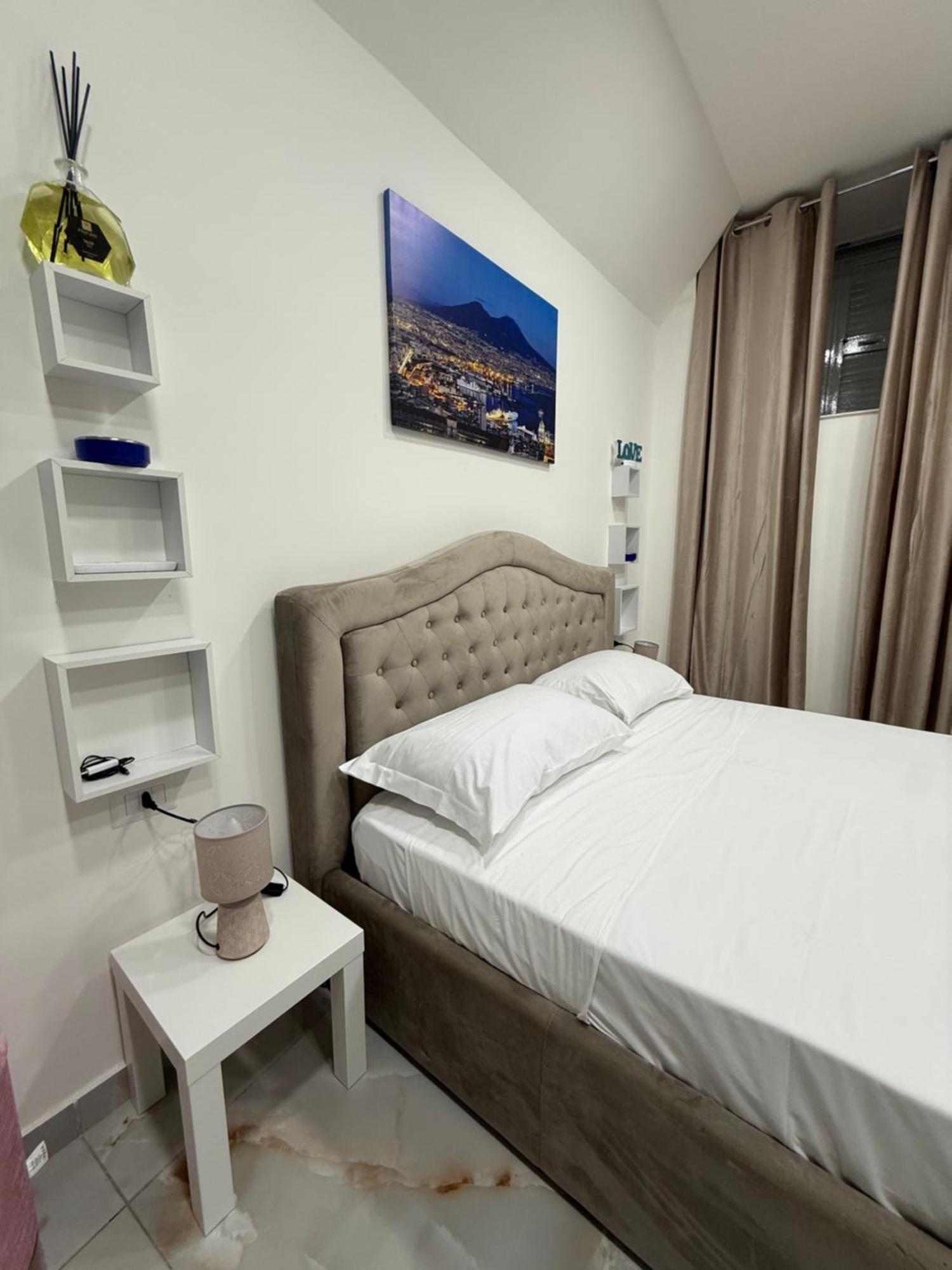 Caracciolo Suites 36 Napels Buitenkant foto